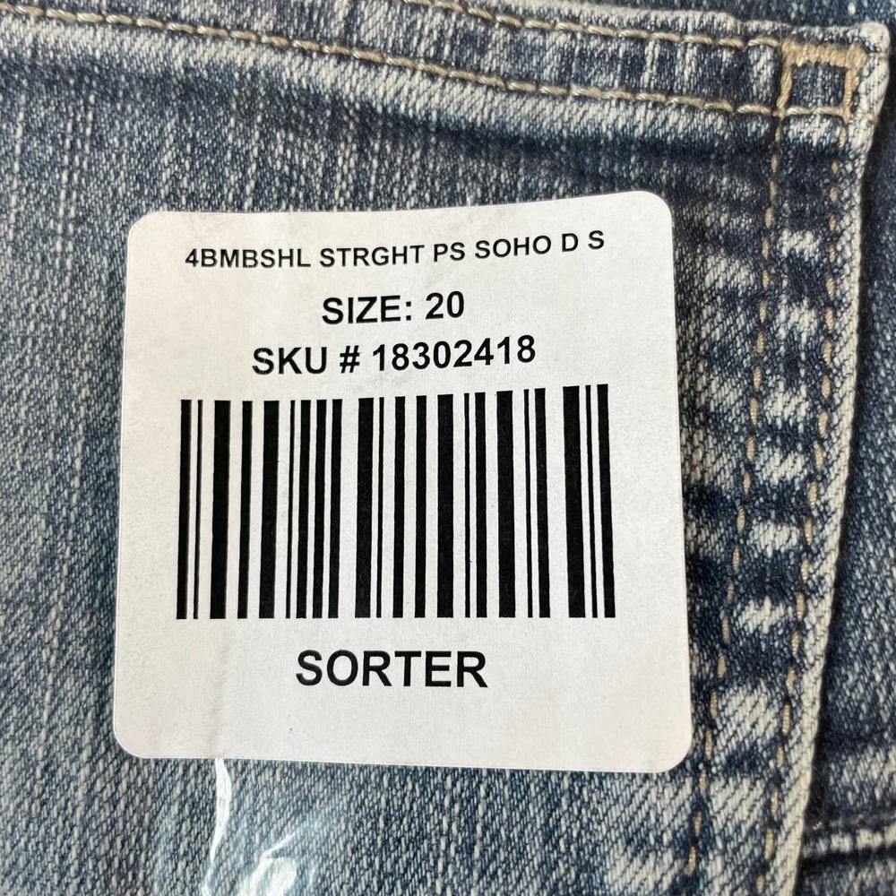 Torrid NWT Bombshell Straight Premium Stretch High-Rise Soho Jean 20S Distressed - Picture 4 of 6